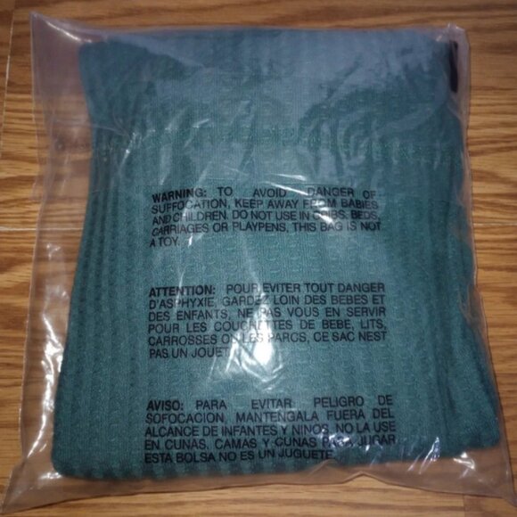 Chaser Thermal Waffle Knit Top Teal Women’s Small NWT Long Sleeve Button Cuffs - Picture 3 of 3